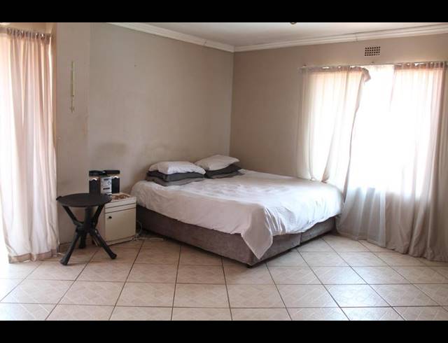3 BEDROOM APARTMENT FOR SALE IN EASTLEIGH